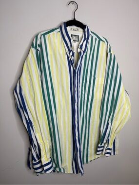a vintage Windsor Shirt Company long-sleeve button-down shirt